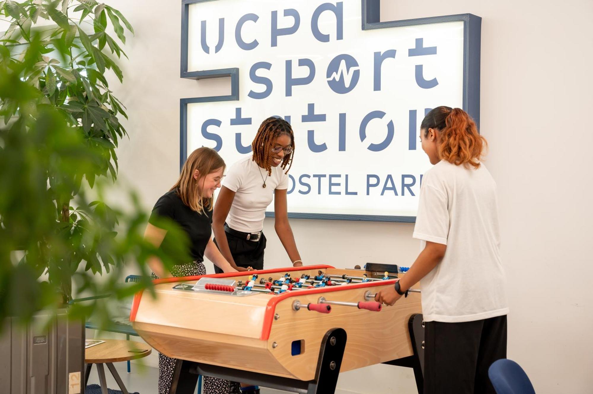 Ucpa Sport Station Hostel 巴黎 外观 照片